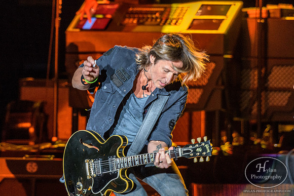 KeithUrban-HylanPhotography-AllentownFair17-CatCountry96-3-6.jpg