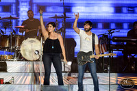 LadyAntebellum-HylanPhotography-Musikfest2016-CatCountry-02-2.jpg