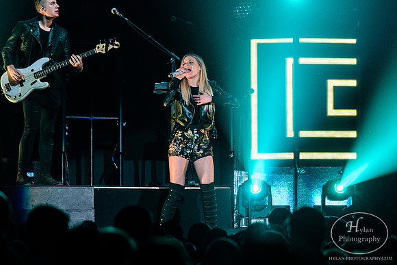 KelseaBallerini-HylanPhotography-MoheganSunArenaPa-CatCountry-03.jpg