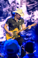 BradPaisley-HylanPhotography-MoheganSunArena-CatCountry-212346.jpg