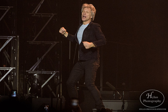BonJovi-HylanPhotography-PPLCenter-WLEV-2-5.jpg