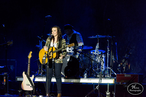 BrandyClark-HylanPhotography-SandsBethlehemEventCenter-CatCountry-01-6.jpg