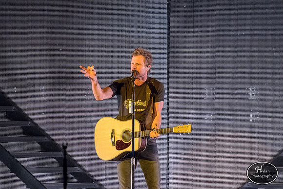 DierksBentley-HylanPhotography-PavilionAtMontage-CatCountry-213430.jpg