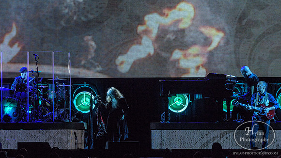 StevieNicks-HylanPhotography-SandsEventCenter-WLEV-210034.jpg