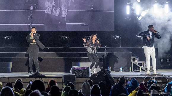 Pentatonix-HylanPhotography-AllentownFair17-CatCountry96-4-2.jpg