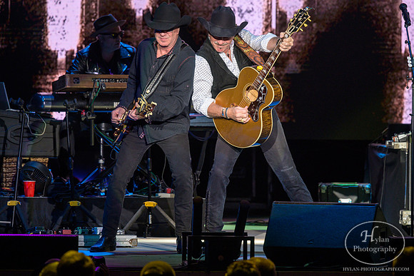Brooks&Dunn-HylanPhotography-AllentownFair2019-WLEV-203719.jpg
