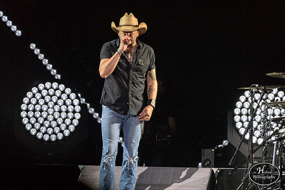JasonAldean-HylanPhotography-PPLCenter-CatCountry-212824.jpg