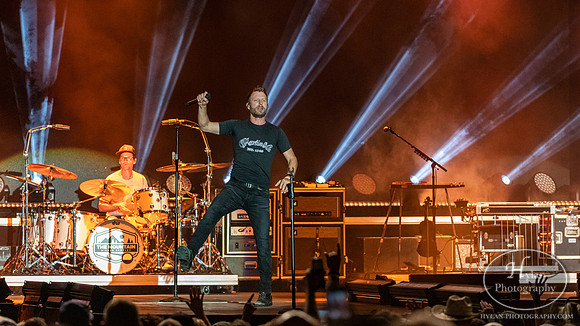 DierksBentley-HylanPhotography-Musikfest2018-CatCountry-2-10.jpg