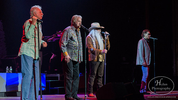 OakRidgeBoys-HylanPhotography-FMKirby-CatCountry96-193819.jpg