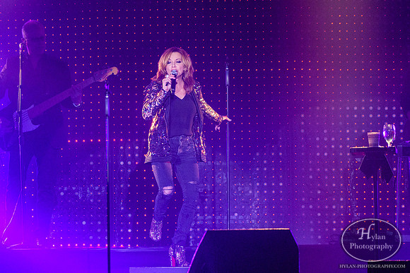 MartinaMcBride-HylanPhotography-SandsEventCenter-CatCountry-205635.jpg