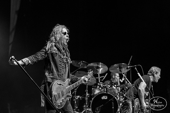 NightRanger-HylanPhotography-SandsBethlehemEventCenter-01-5.jpg