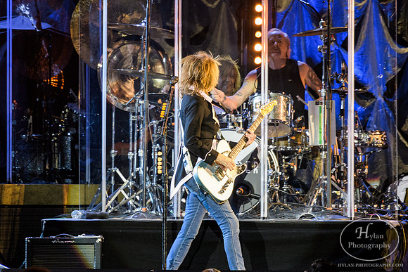 ThePretenders-HylanPhotography-SandsEventCenter-WLEV-192420.jpg