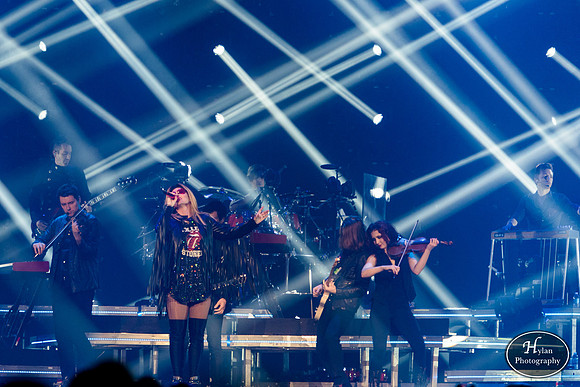 ShaniaTwain-HylanPhotography-PPLCenter-CatCountry-WLEV-205302.jpg