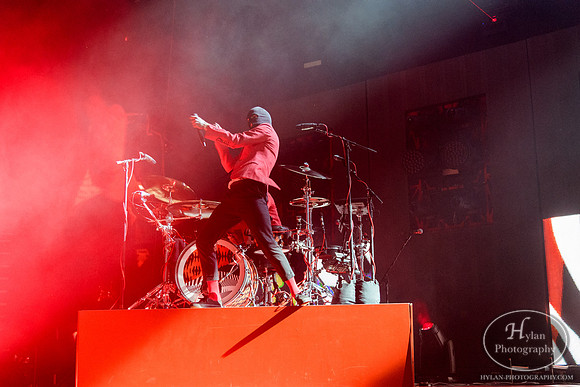 TwentyOnePilots-HylanPhotography-PPLCenter-WLEV-01-5.jpg