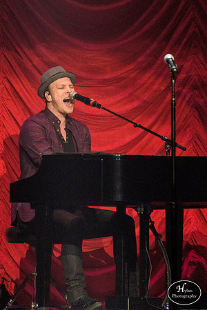 GavinDeGraw-HylanPhotography-PPLCenter-CatCountry-WLEV-193730.jpg