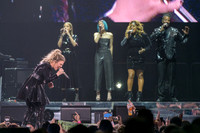 KellyClarkson-HylanPhotography-PPLCenter-WLEV-2-3.jpg