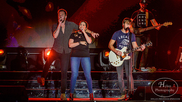 LadyAntebellum-HylanPhotography-Musifest2019-CatCountry96-4-2.jpg