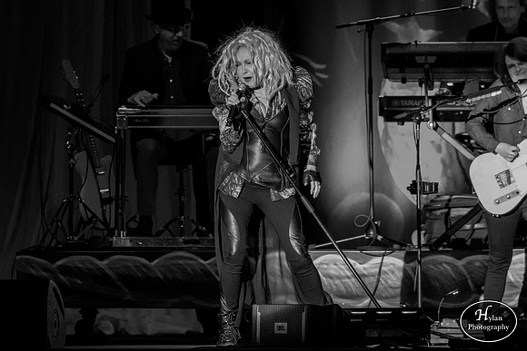 CyndiLauper-HylanPhotography-SandsBethlehemEventCenter-WLEV-202520.jpg