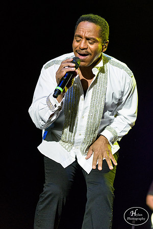 TheJacksons-HylanPhotography-SandsBethlehemEventCenter-WLEV-231436.jpg