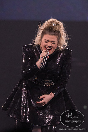 KellyClarkson-HylanPhotography-PPLCenter-WLEV-4-2.jpg