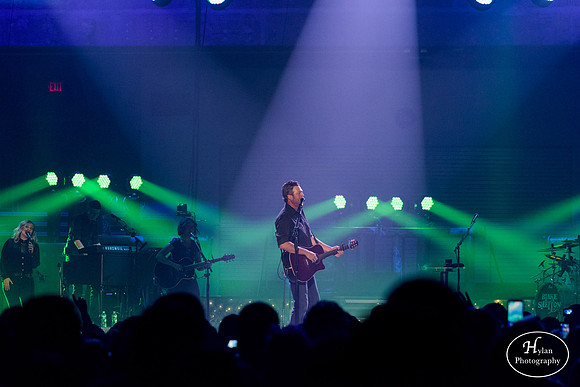 BlakeShelton-HylanPhotography-MoheganSunArena-CatCountry-205054.jpg