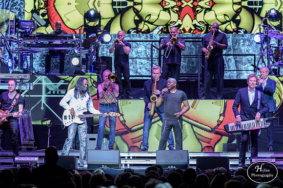 Chicago-EarthWind&Fire-HylanPhotography-PPLCenter-WLEV-195806.jpg