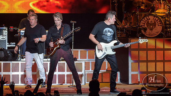 RascalFlatts-HylanPhotography-AllentownFair17-CatCountry96-2-6.jpg