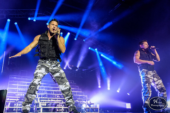 MY2KTour-98Degrees-HylanPhotography-SandsBethlehemEventCenter-WLEV-214342.jpg