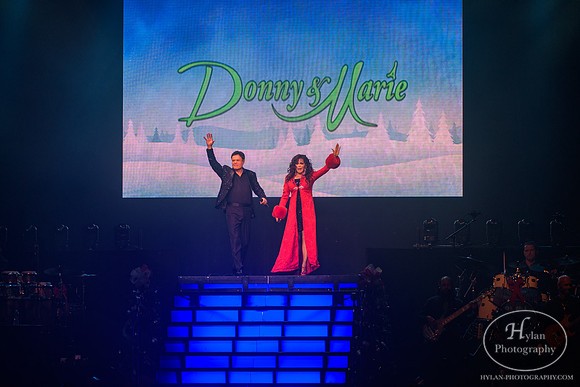 Donny&Marie-HylanPhotography-SBEC-WLEV-191705.jpg