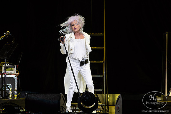 CyndiLauper-HylanPhotography-PPLCenter-WLEV-2-7.jpg