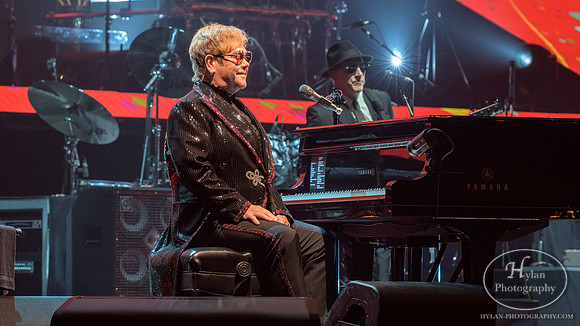 EltonJohn--FarewellYellowBrickRoad-HylanPhotography-PPLCenter-WLEV-200619.jpg