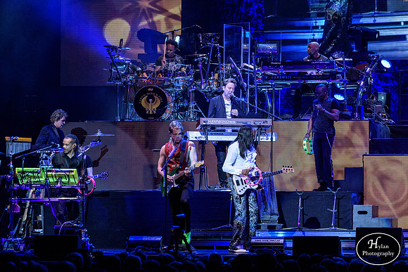 Chicago-EarthWind&Fire-HylanPhotography-PPLCenter-WLEV-200052.jpg