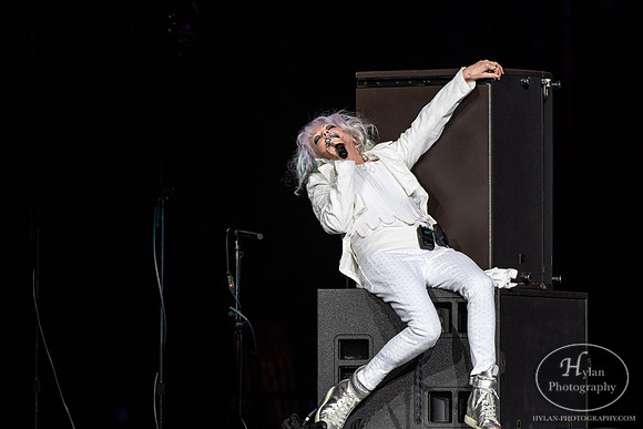 CyndiLauper-HylanPhotography-PPLCenter-WLEV-193946.jpg