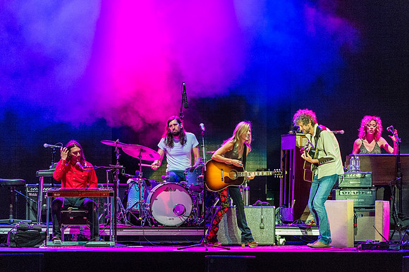 Sheryl-Crow-Hylan-Musikfest-2014-12.jpg