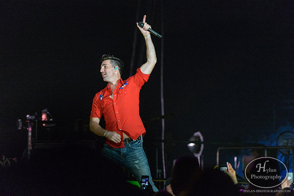 JakeOwen-HylanPhotography-MoheganSunArenaPa-CatCountry-210835.jpg