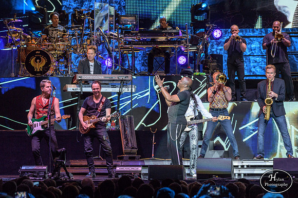 Chicago-EarthWind&Fire-HylanPhotography-PPLCenter-WLEV-195751.jpg