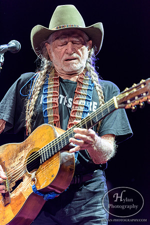 Outlaw Music Festival-HylanPhotography-PavilionatMontageMountain-CatCountry-210742.jpg