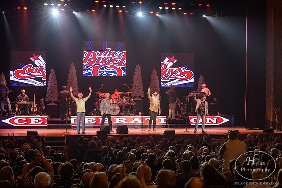 OakRidgeBoys-HylanPhotography-FMKirby-CatCountry96-201304.jpg
