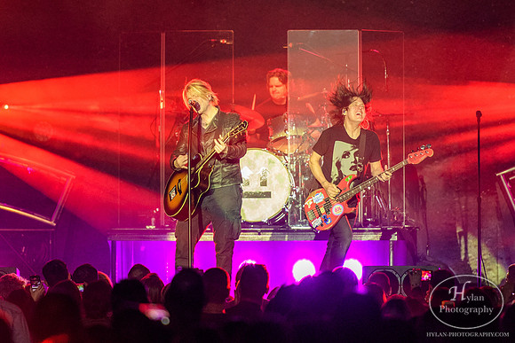 GooGooDolls-HylanPhotography-SandsEventCenter-WLEV-01-5.jpg