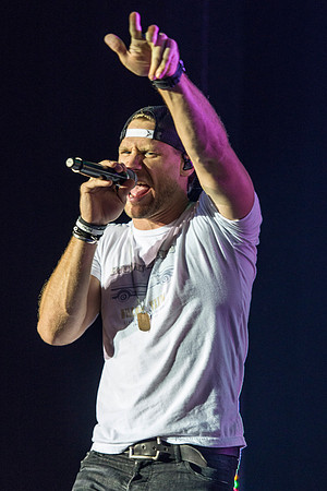 Chase-Rice-Hylan-Sands-Bethlehem-Event-Center-14.jpg
