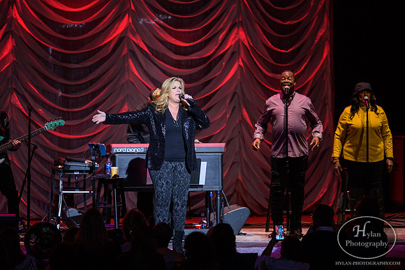 TrishaYearwood-HylanPhotography-FMKirby-CatCountry-205433.jpg