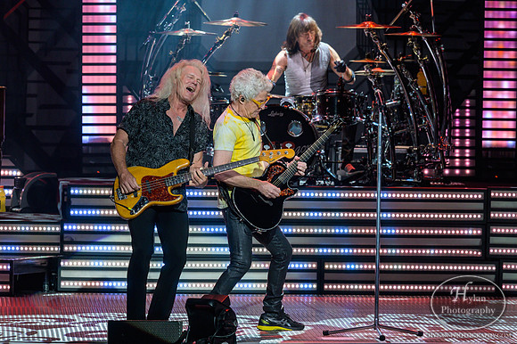 REOSpeedwagon-HylanPhotography-FMKirbyCenter-WLEV-3-3.jpg