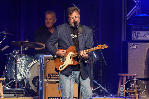 VinceGill-HylanPhotography-FMKirby-CatCountry96-193910.jpg