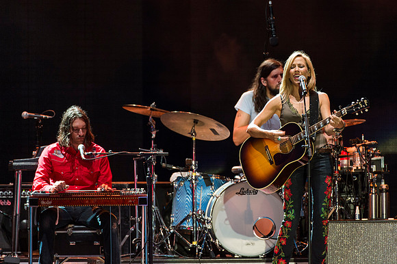 Sheryl-Crow-Hylan-Musikfest-2014-5.jpg