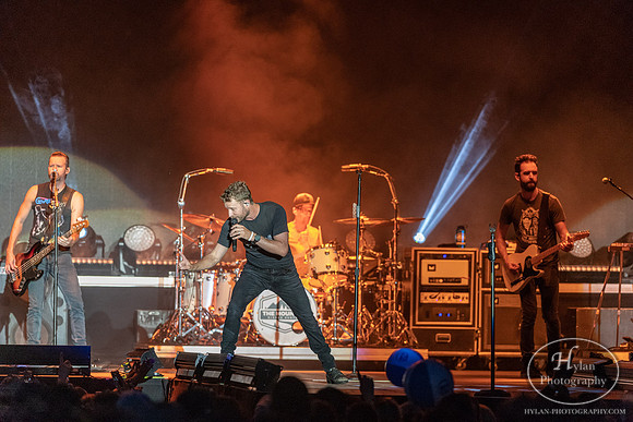 DierksBentley-HylanPhotography-Musikfest2018-CatCountry-204049.jpg