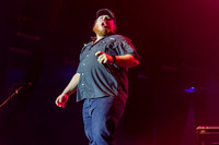 LukeCombs-HylanPhotography-SandsEventCenter-CatCountry96-210512.jpg