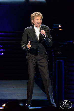 BarryManilow-HylanPhotography-MoheganSunArena-WLEV-203224.jpg