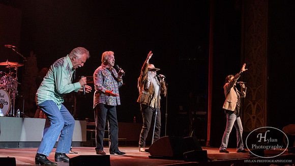 OakRidgeBoys-HylanPhotography-FMKirby-CatCountry96-2-2.jpg