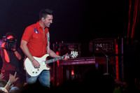 JakeOwen-HylanPhotography-MoheganSunArenaPa-CatCountry-210714.jpg