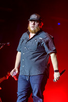 LukeCombs-HylanPhotography-SandsEventCenter-CatCountry96-210436.jpg